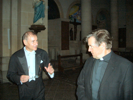 Heise Showtanz: Kaiserjubil�umskirche Wien 2., Mexikoplatz, mit Bischofsvikar KR Karl R�hringer